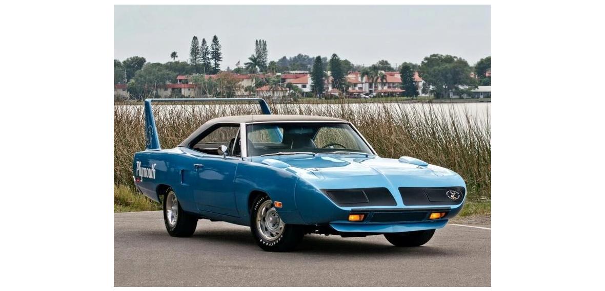 PLYMOUTH ROAD RUNNER SUPERBIRD 1970