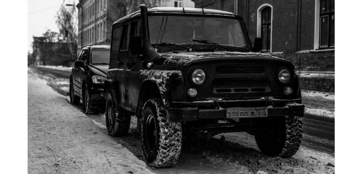 avtolegendy-sssr-uaz